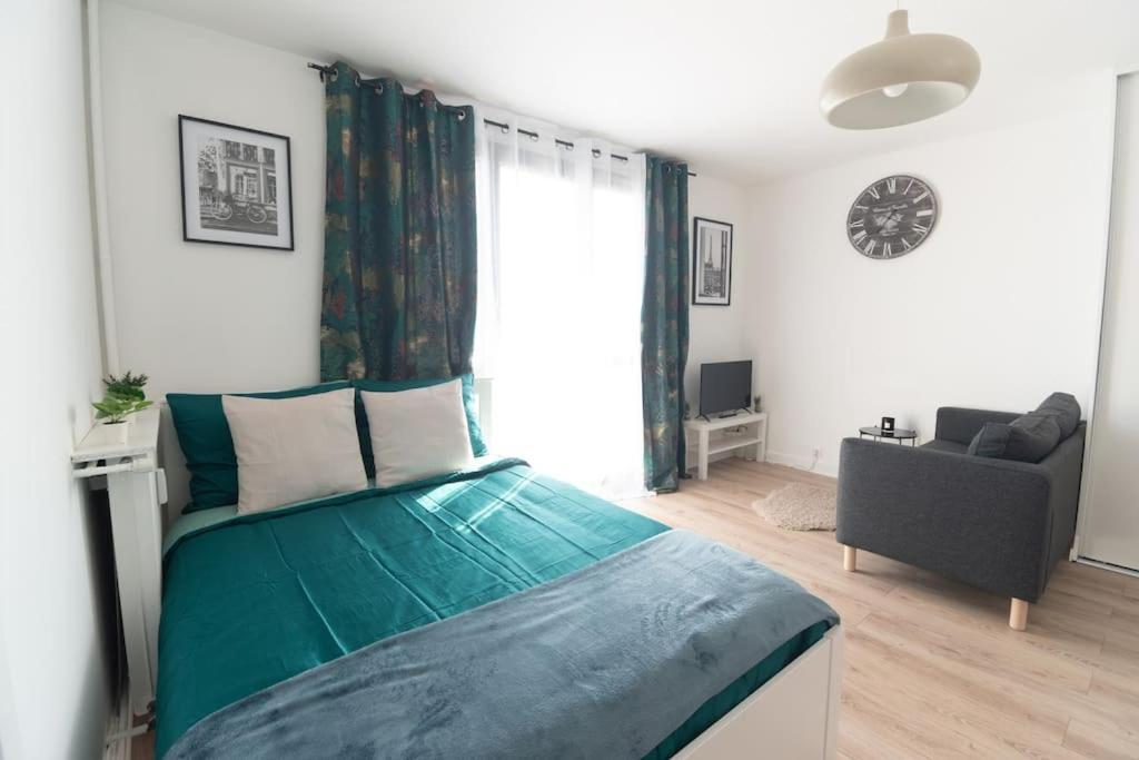 Апартаменты Le Citadin-T1-28M2-Pte Paris M7 Ле-Кримлен-Бисетр Экстерьер фото